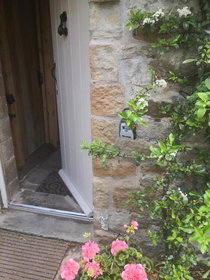 Shed End, In 18Th Century Lothersdale Mill Bd20 8En Exterior foto